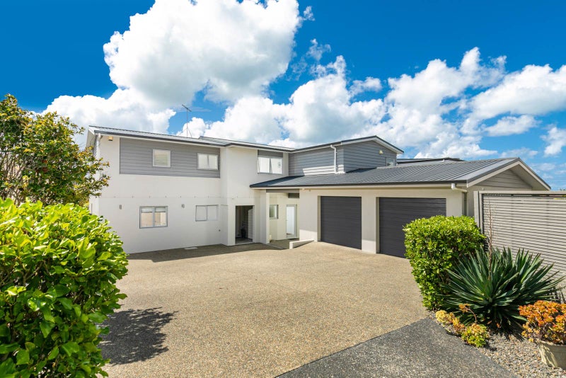 18A Hyde Road, Rothesay Bay, Auckland - Carousel 1