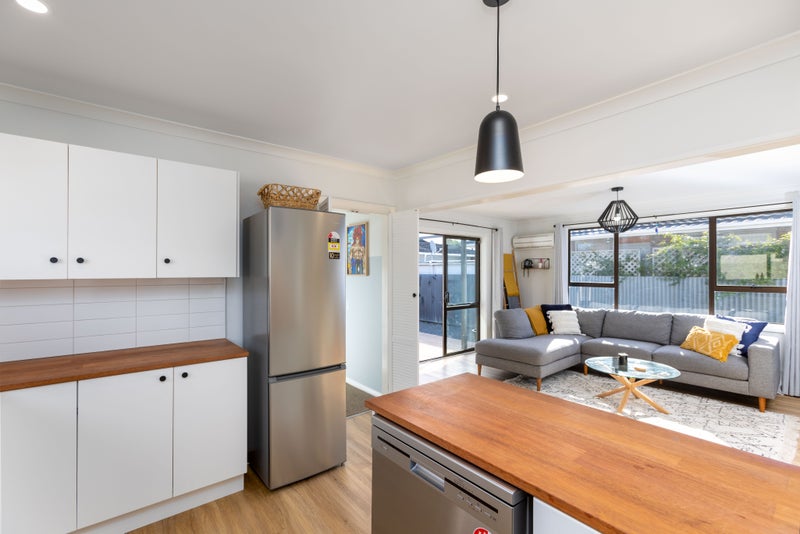 38 Pinewood Avenue, North New Brighton, Christchurch - Carousel 2