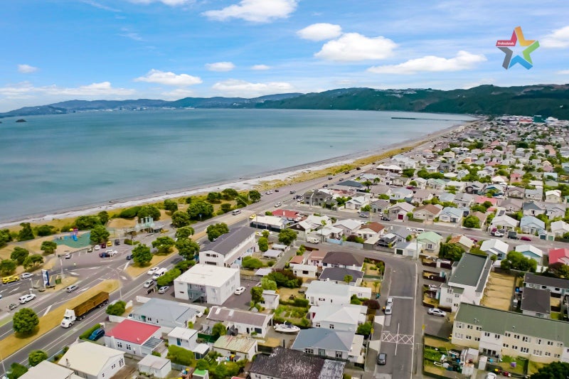9 East Street, Petone, Lower Hutt - Carousel 20