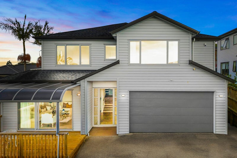 11A Matisse Drive, West Harbour, Auckland - Carousel 1