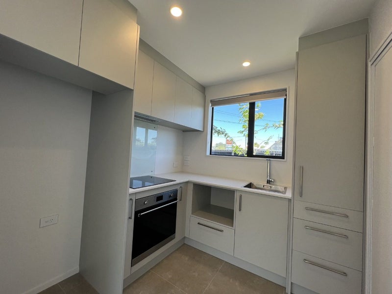1/9 Milton Street, Somerfield, Christchurch - Carousel 2