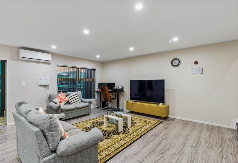 37B Thomas Road, Mangere, Auckland - Carousel 2