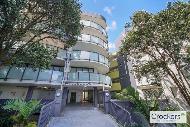 8/8 Basque Road, Eden Terrace, Auckland - Carousel 1