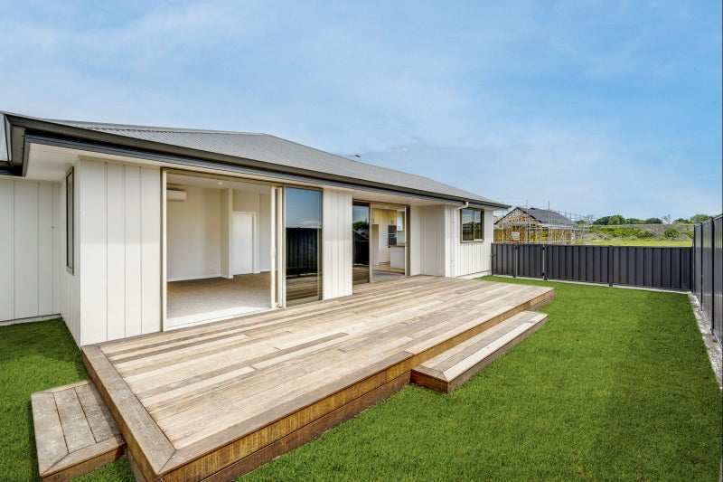 7 Hine Crescent, Frimley, Hastings - Carousel 12