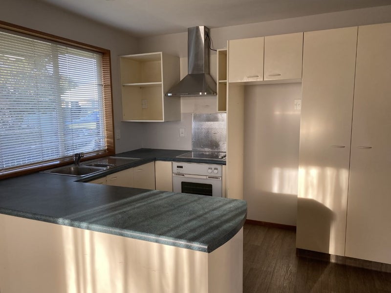 4/139 Yaldhurst Road, Sockburn, Christchurch - Carousel 2