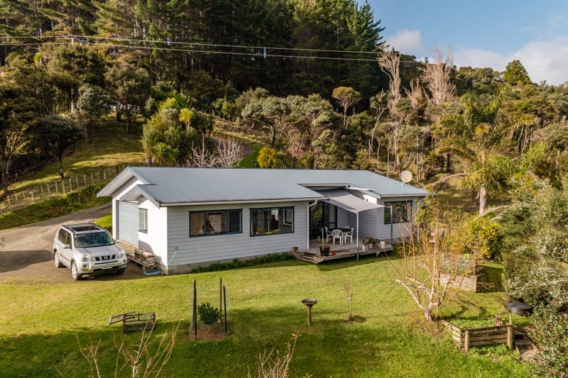 42 Opara Road, Oue, Kaikohe - Carousel 1