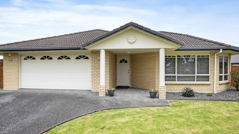 33 Craigavon Drive, East Tamaki, Auckland - Carousel 1