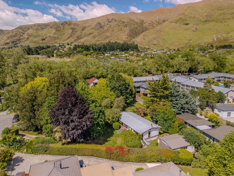 24 Heuchan Lane, Wanaka - Carousel 13