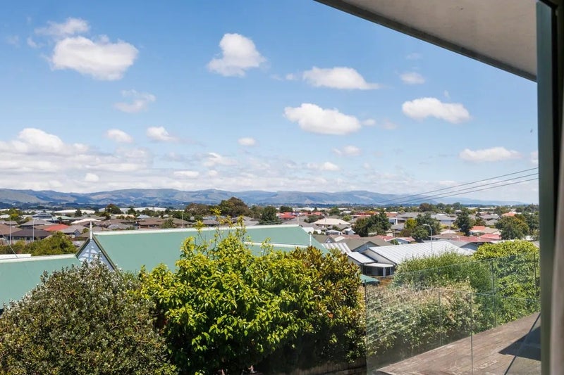 24 Lydia Place, Kelvin Grove, Palmerston North - Carousel 25
