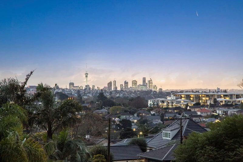 2/68 St Johns Road, Meadowbank, Auckland - Carousel 2