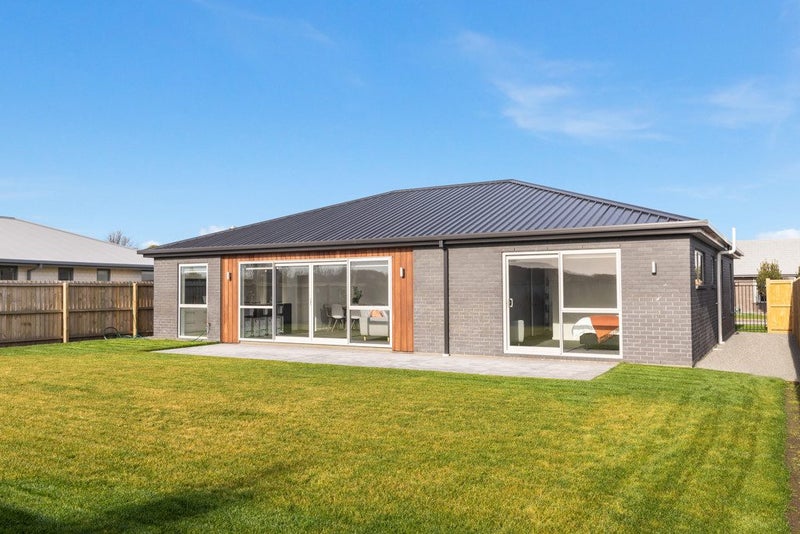 18 Flaxon Place, Burwood, Christchurch - Carousel 2