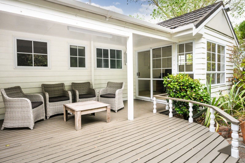 210 Old West Road, Turitea, Palmerston North - Carousel 1
