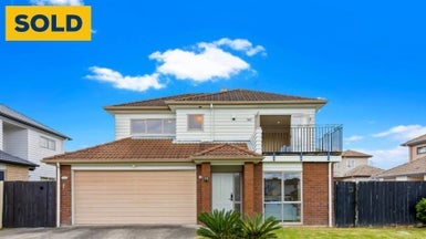 14 Merlot Way, Te Atatu South, Auckland - Carousel 1