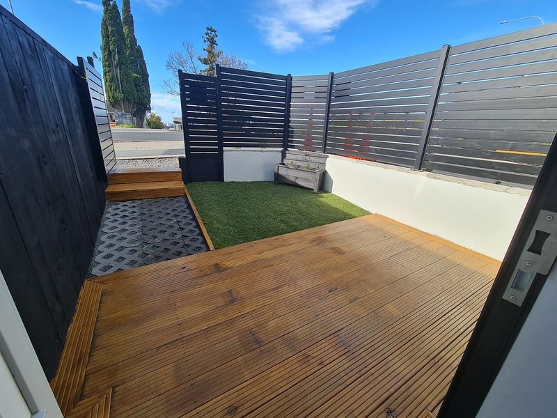 2/532 Glenfield Road, Glenfield, North Shore City, Auckland - Carousel 2