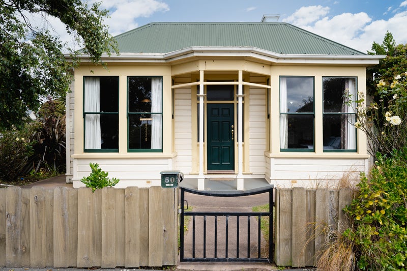 50 Ascot Street, Saint Kilda, Dunedin - Carousel 1