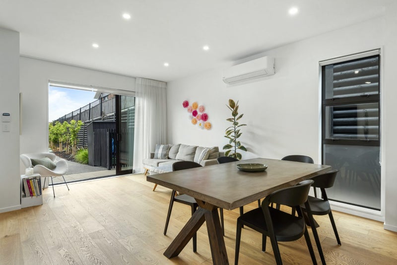 10 Nga Tutu Place, Belmont, Auckland - Carousel 2