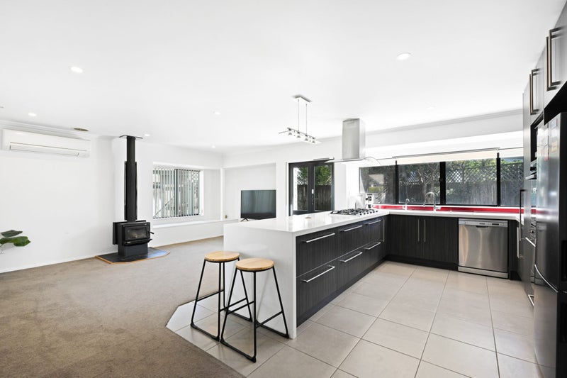 9 Jean Place, Pukete, Hamilton - Carousel 2