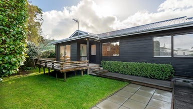 2/10 Harrison Avenue, Belmont, Auckland - Carousel 1