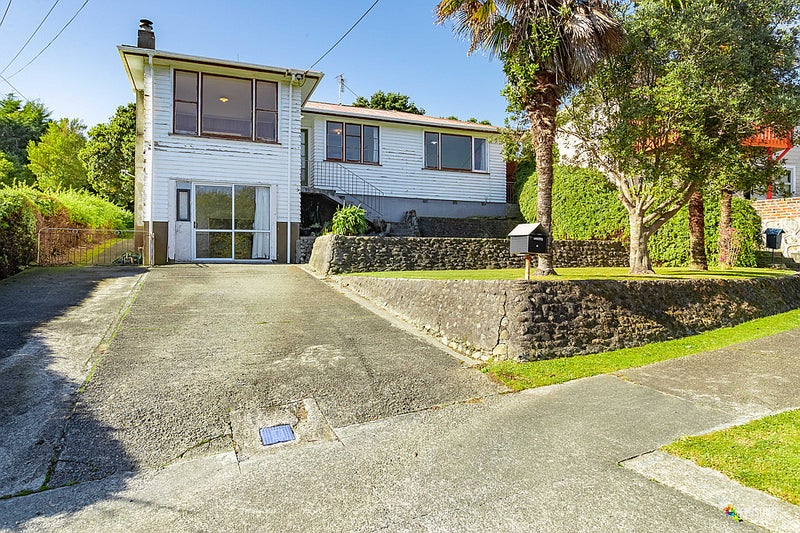 5 Berkshire Grove, Cannons Creek, Porirua - Carousel 10