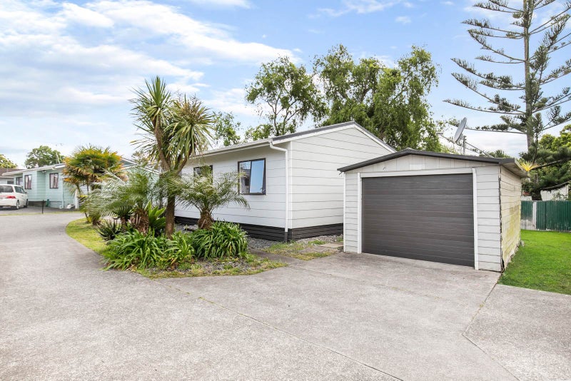 1/34 Shifnal Drive, Randwick Park, Auckland - Carousel 2