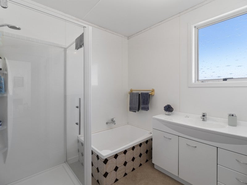 2/15 Mayfair Place, Westown, New Plymouth - Carousel 26