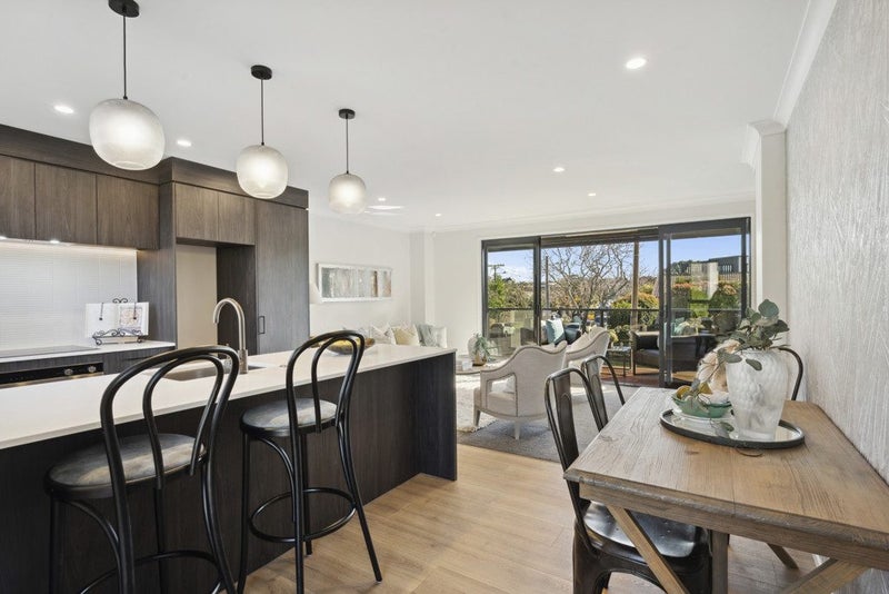 6 Nolan Road, Greenlane, Auckland - Carousel 1