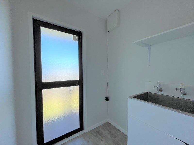 33 Raurenga Avenue, Royal Oak, Auckland - Carousel 9