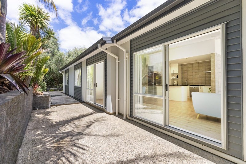 30 Lemon Grove Lane, Greenhithe, Auckland - Carousel 2