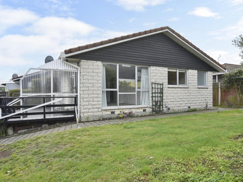 2/7 Britannia Street, North New Brighton, Christchurch - Carousel 1