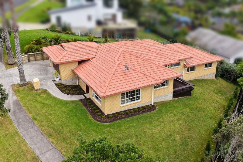 43 Kate Sheppard Avenue, Torbay, Auckland - Carousel 1