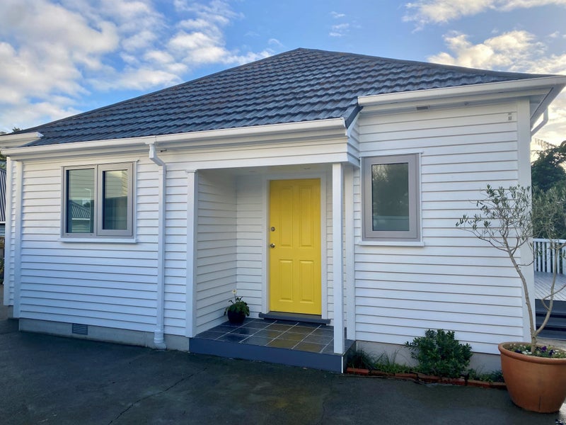 16 Sim Street, Johnsonville, Wellington - Carousel 1