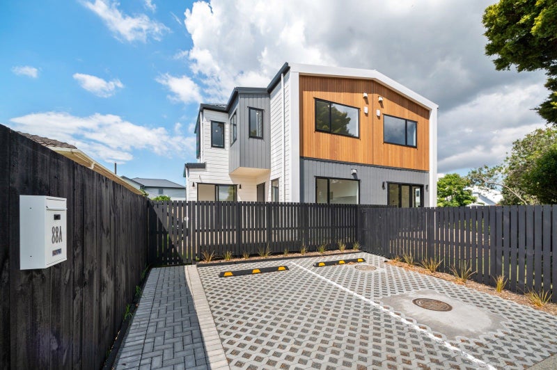 88A Celtic Crescent, Ellerslie, Auckland - Carousel 1