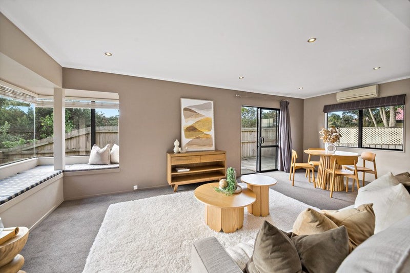 2/79 Frank Nobilo Drive, Golflands, Auckland - Carousel 2