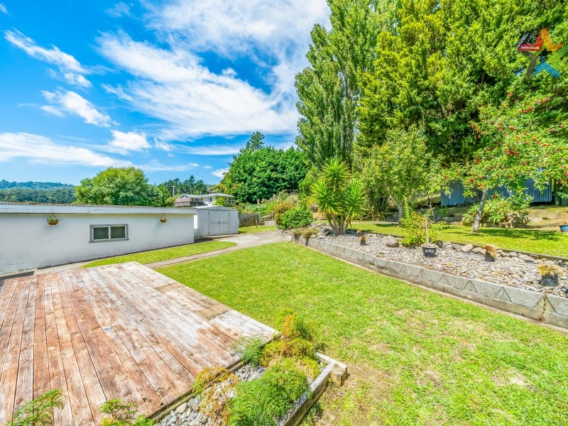 49 Delaney Drive, Stokes Valley, Lower Hutt - Carousel 2