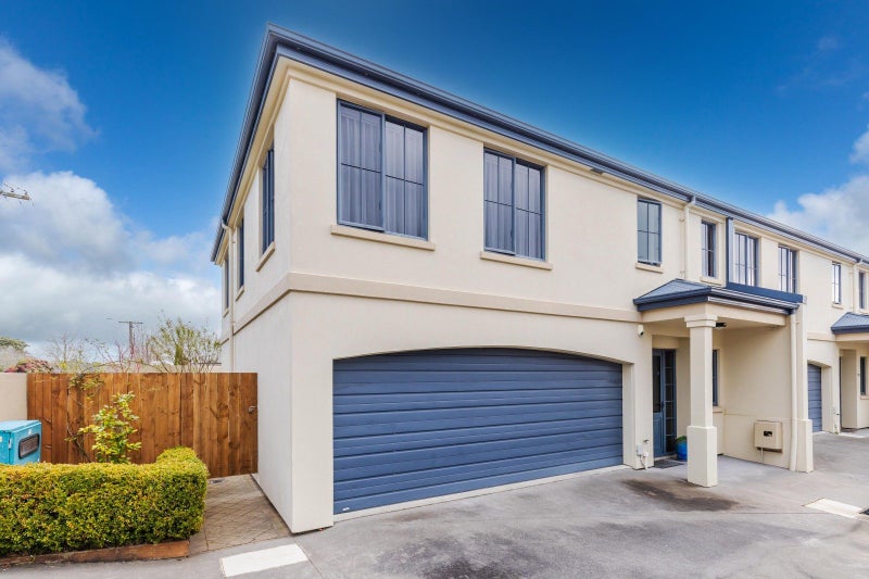 23A Albert Street, Hamilton East, Hamilton - Carousel 1