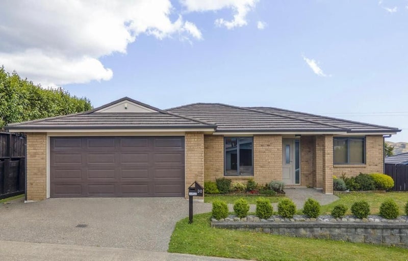 30 Cedarwood Street, Woodridge, Wellington - Carousel 2