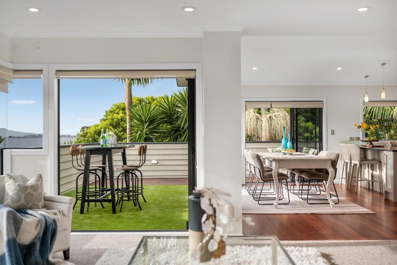 2/32 Gills Road, Bucklands Beach, Auckland - Carousel 1