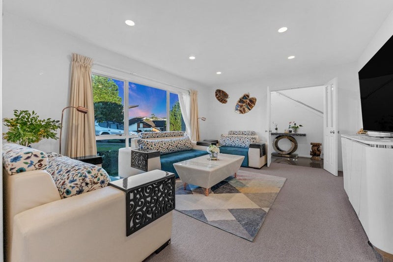 31 Amaretto Avenue, Flat Bush, Auckland - Carousel 2
