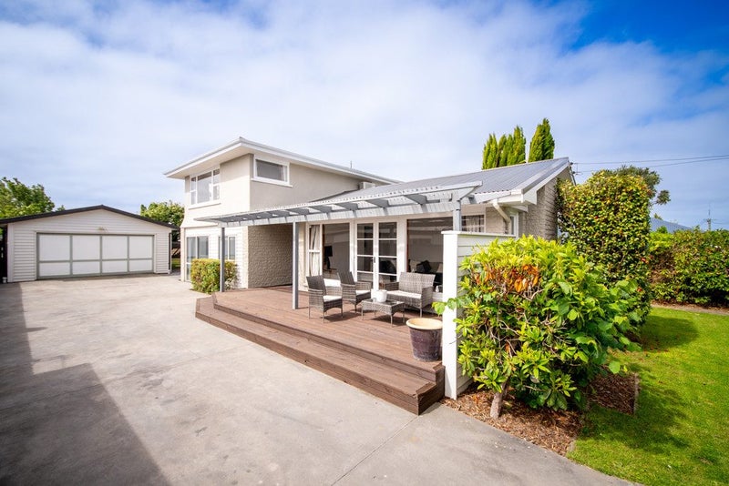 71 Prestons Road, Redwood, Christchurch - Carousel 1