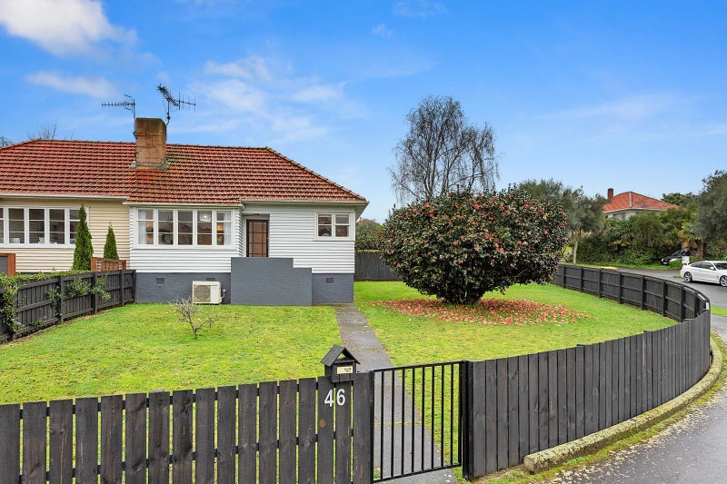 46 Plunket Terrace, Hamilton East, Hamilton - Carousel 1
