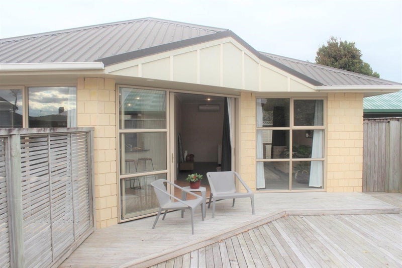 170 Ferguson Street, West End, Palmerston North - Carousel 1