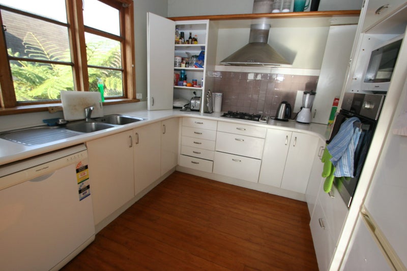 191 East Coast Road, Castor Bay, Auckland - Carousel 2