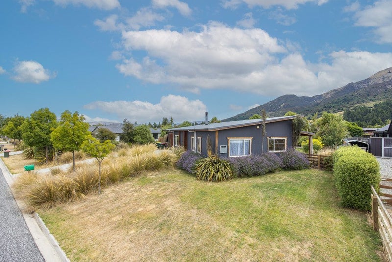 26 Hewson Crescent, Wanaka - Carousel 1