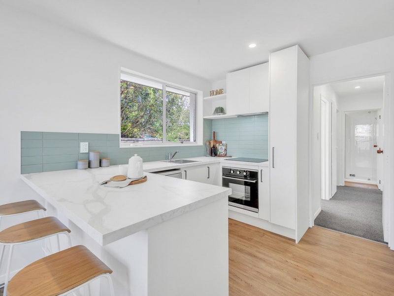 2/3 Sequoia Place, Parklands, Christchurch - Carousel 1