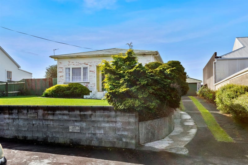 37 Beach Street, Fitzroy, New Plymouth - Carousel 1