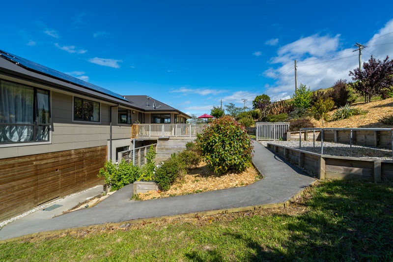11 Thomson Street, Green Island, Dunedin - Carousel 26
