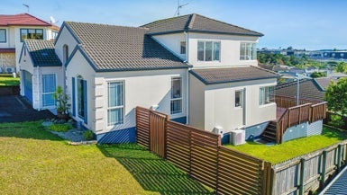31 Black Teal Close, Unsworth Heights, Auckland - Carousel 1