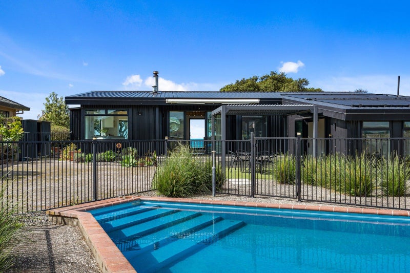 39 Ferguson Street South, Bay View, Napier - Carousel 2