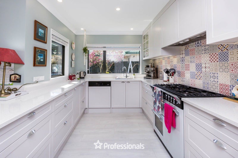 26 Talbot Grove, Trentham, Upper Hutt - Carousel 2