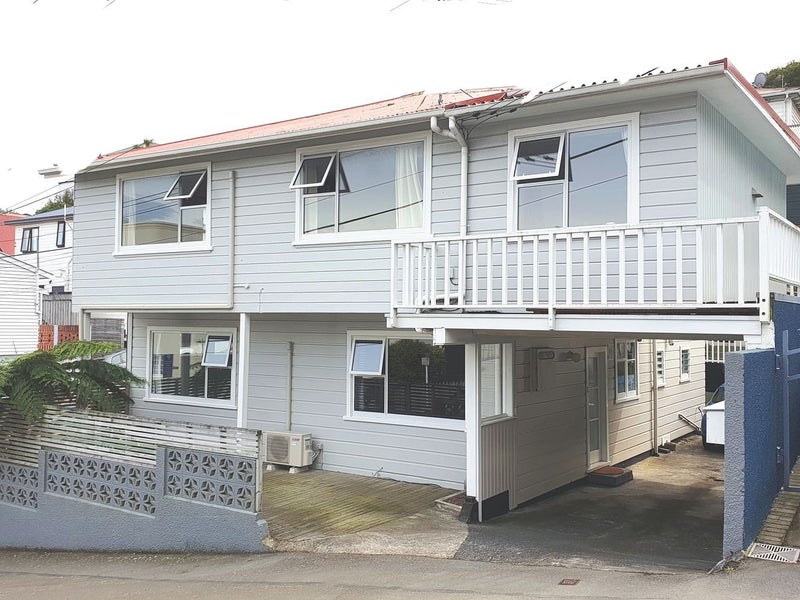 87 Majoribanks Street, Mount Victoria, Wellington - Carousel 1